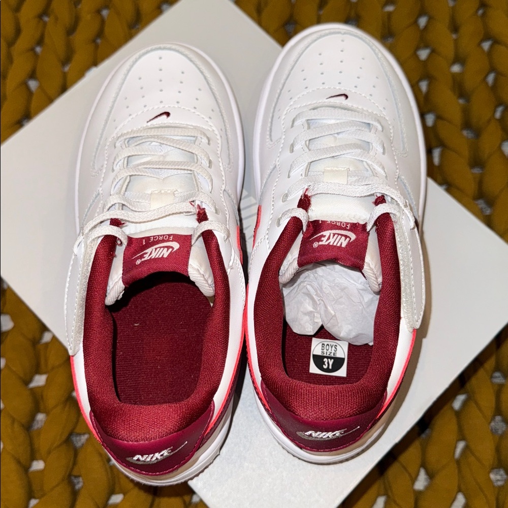 Nike Kids White/ Burgundy Air Force Ones - Picture 7 of 9
